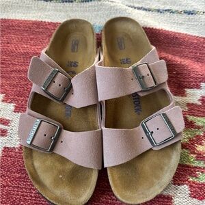 Birkenstock Arizona Suede Sandals in Light Mauve
